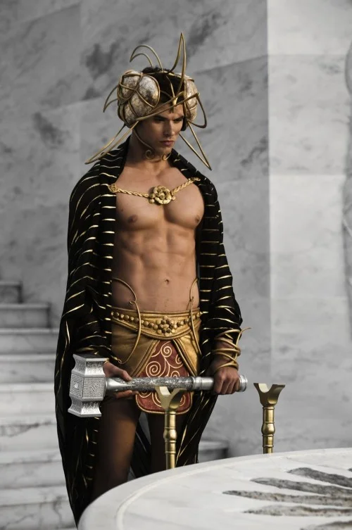 Top10ShirtlessGuysOnScreen_10