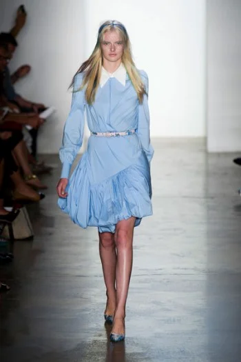 Wear dusk blue to your Afternoon hangouts to be gentle but to stand out