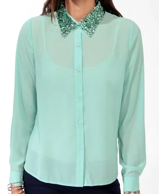 To be playful yet clam, wear Mint